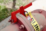 Blind Flange Lockout (Pipe Size 7-3/4" - 17-7/8")